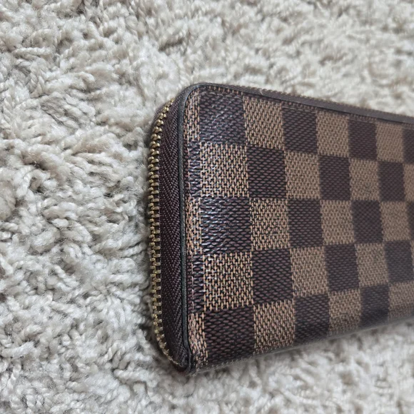 Louis Vuitton Wallet - Picture 6 of 14